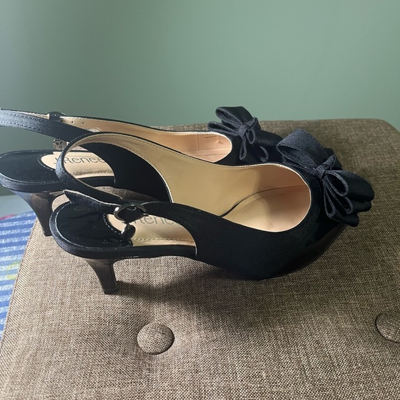 J Renee Woman’s Patent Leather Sling back Pumps 8,5 - Picture 10 of 10